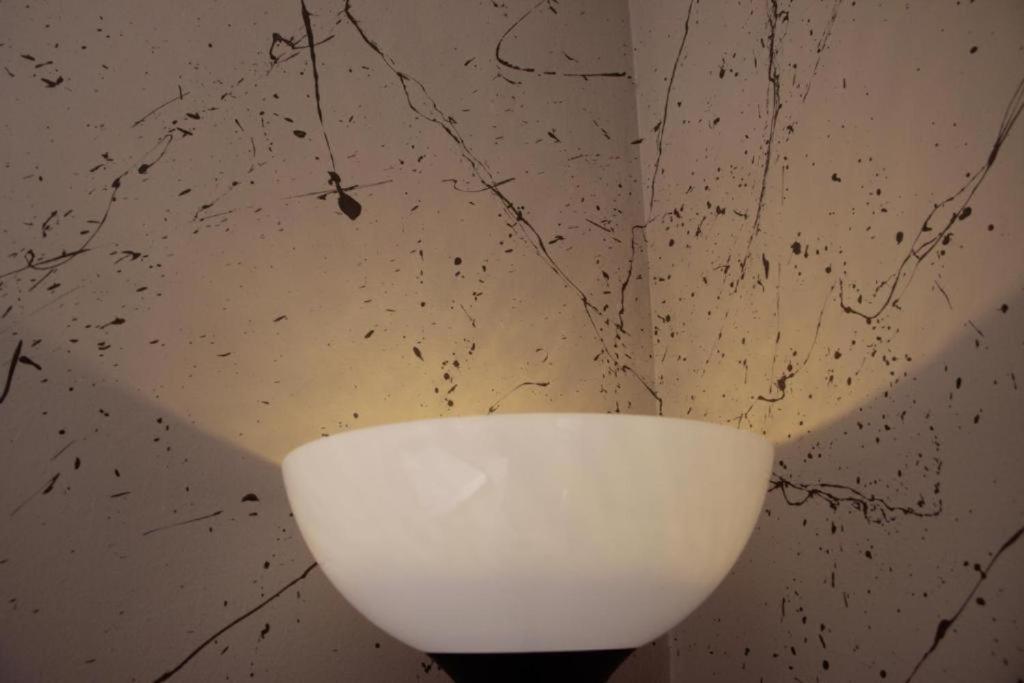 Downtown Art In Town Couette-café *