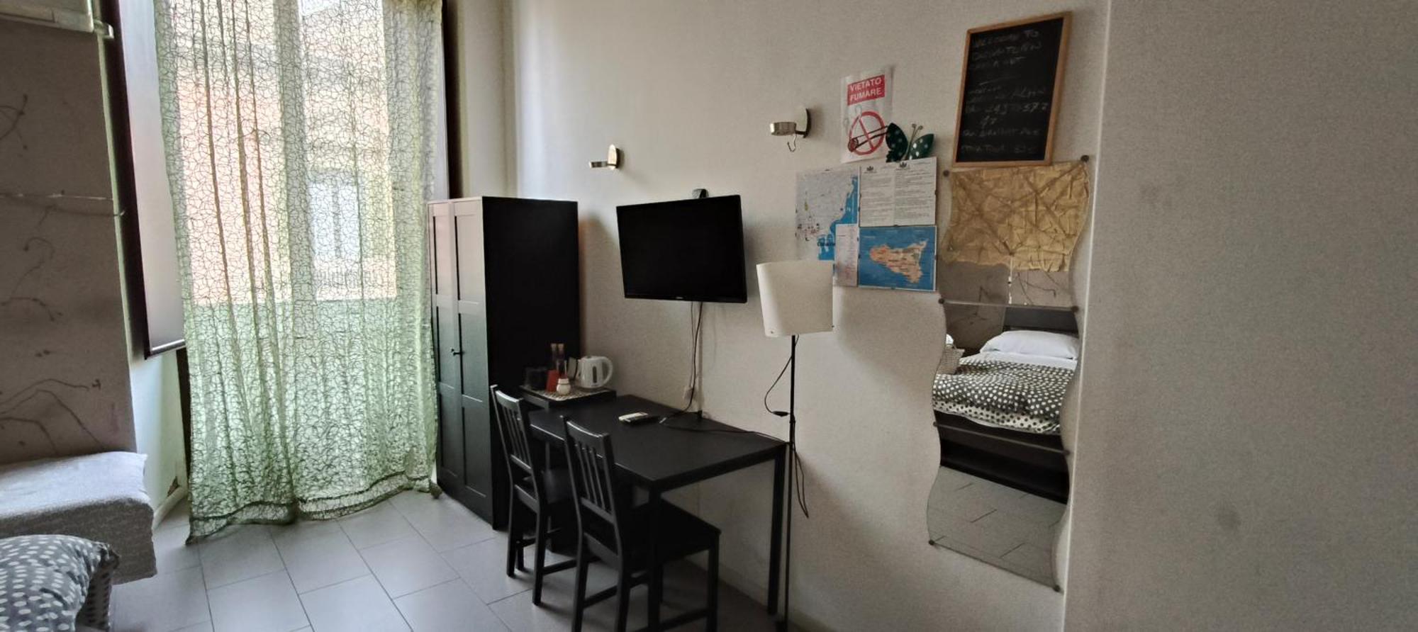 Downtown Art In Town Bed & Breakfast Aeroporto di Catania Fontana Rossa